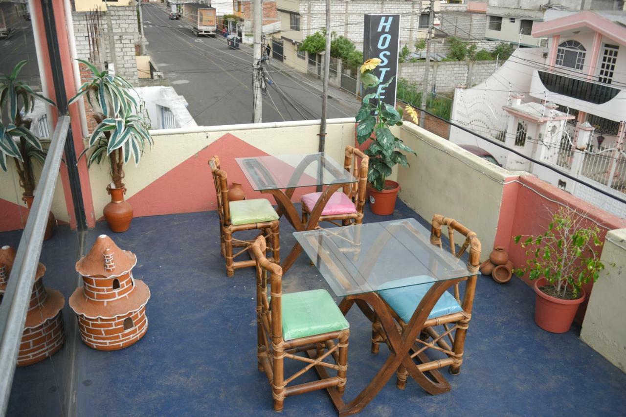 Hostal Sendero De Volcanes Latacunga Exterior foto